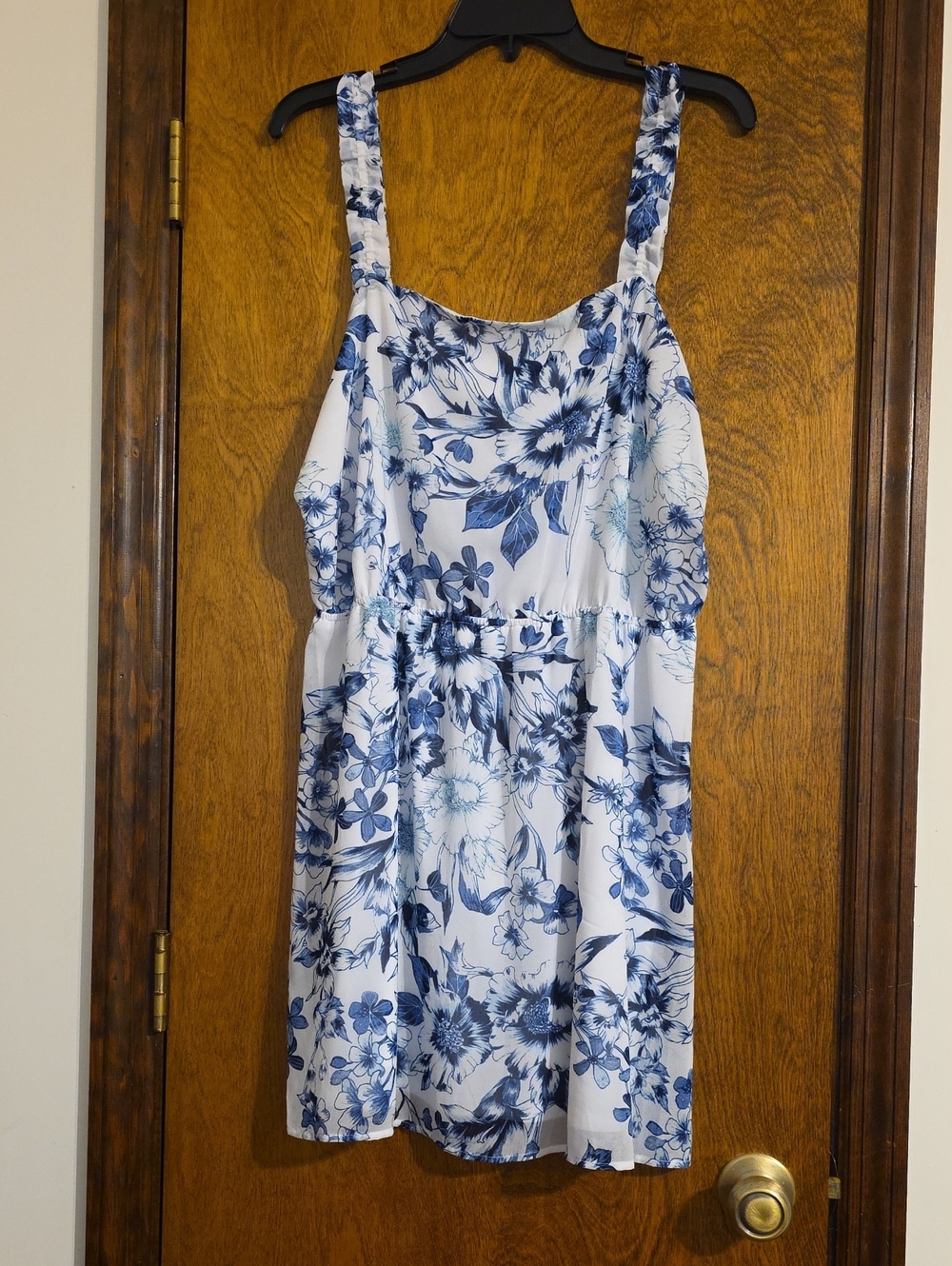NWT Maurices White Dress with Blue Floral Print, Size L